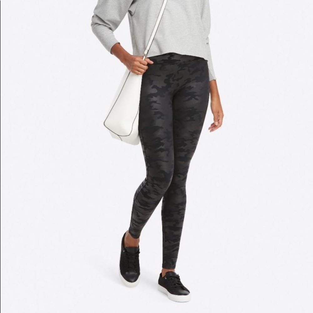 SPANX Faux Leather Camo Leggings M